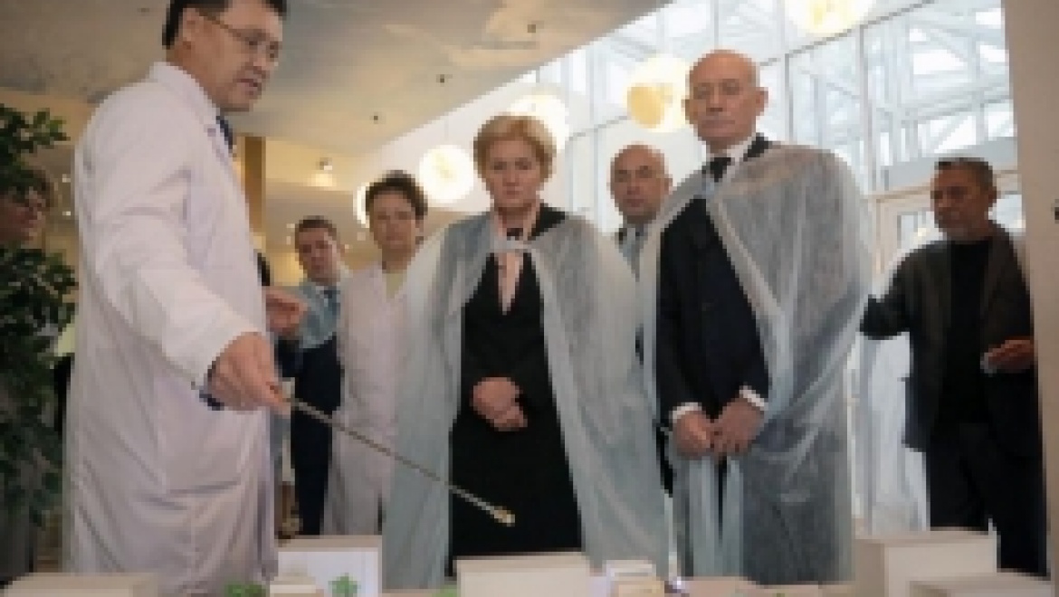 Ольга Голодец и Рустэм Хамитов осмотрели акушерско-гинекологический корпус Республиканской клинической больницы имени Г.Г. Куватова