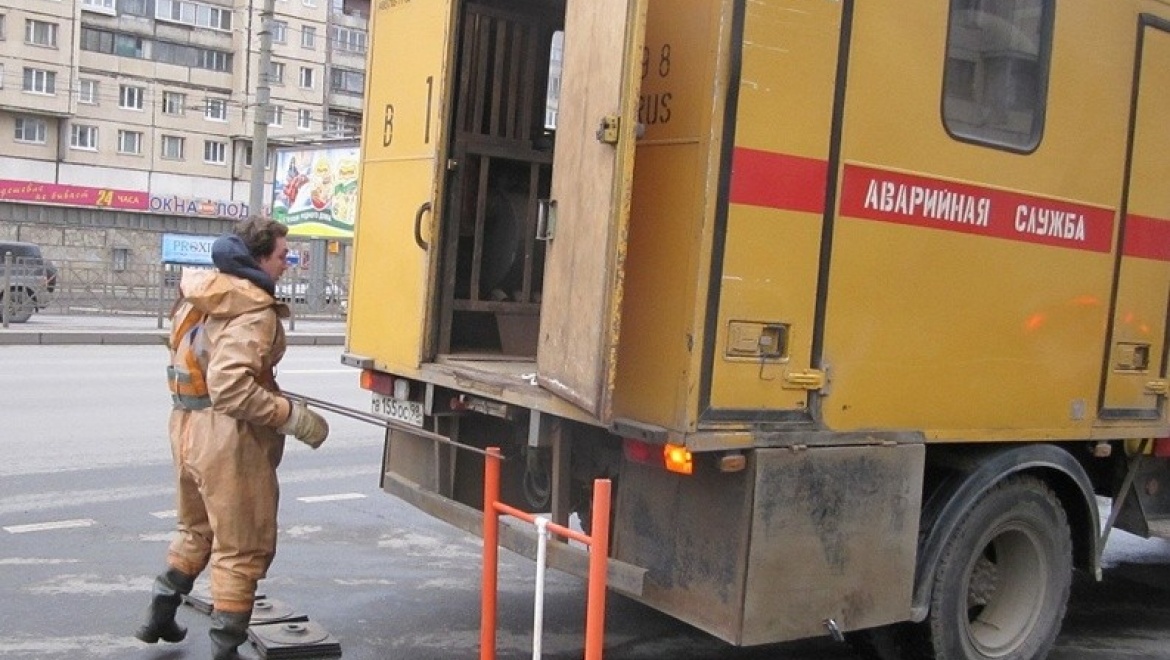 аварийно восстановительная машина для аварийной службы. зил-5301 бычок аварийная служба. телефон аварийной теплосети. телефоны дежурных служб. аварийная машина.