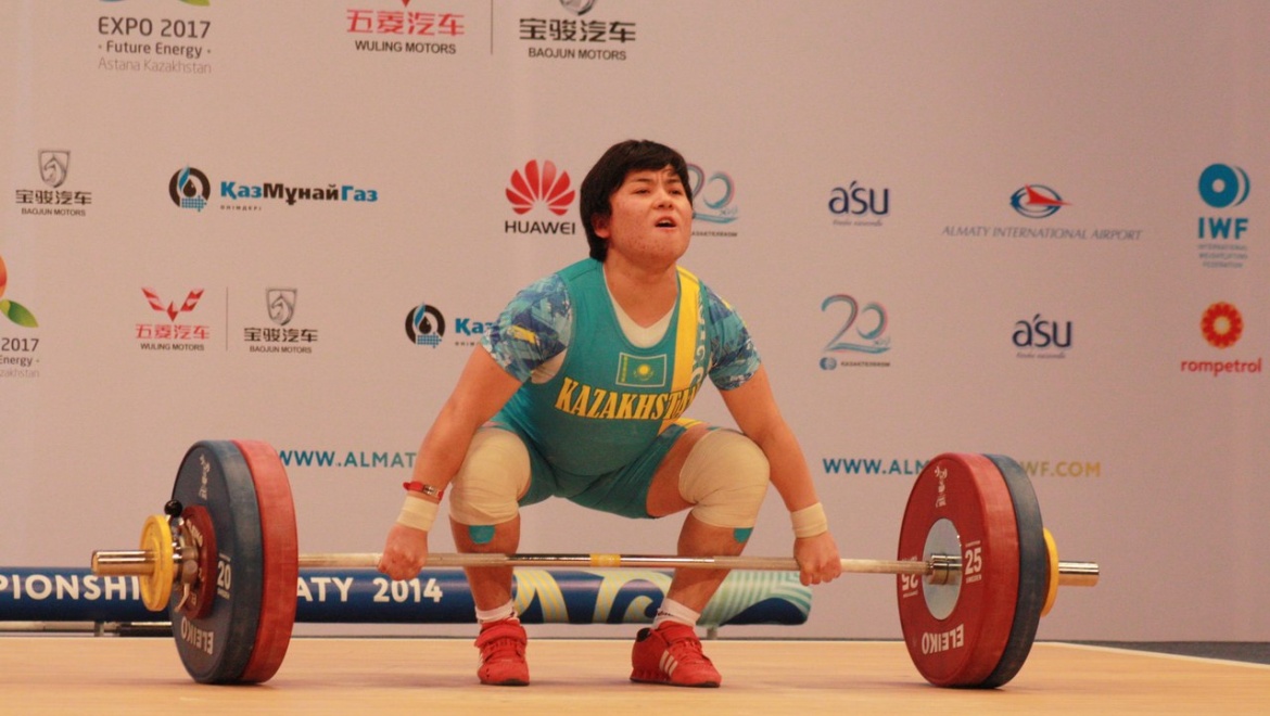 Жазира Жапаргуль стала второй на Чемпионате мира по тяжелой атлетике