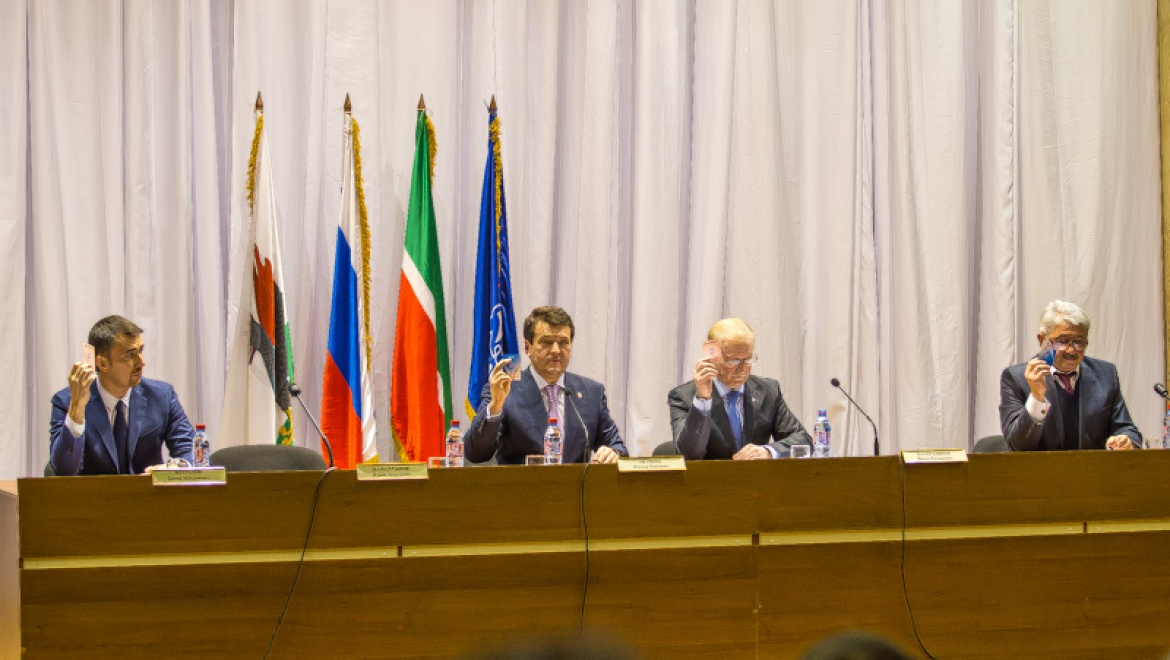 Ильсур Метшин принял участие в конференции Казанского отделения партии «Единая Россия»