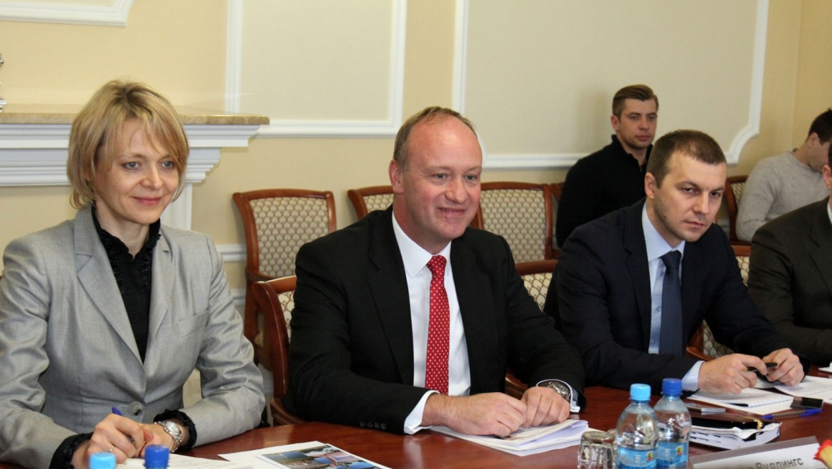 В Администрации Самары прошла встреча с руководством компании Philips в России