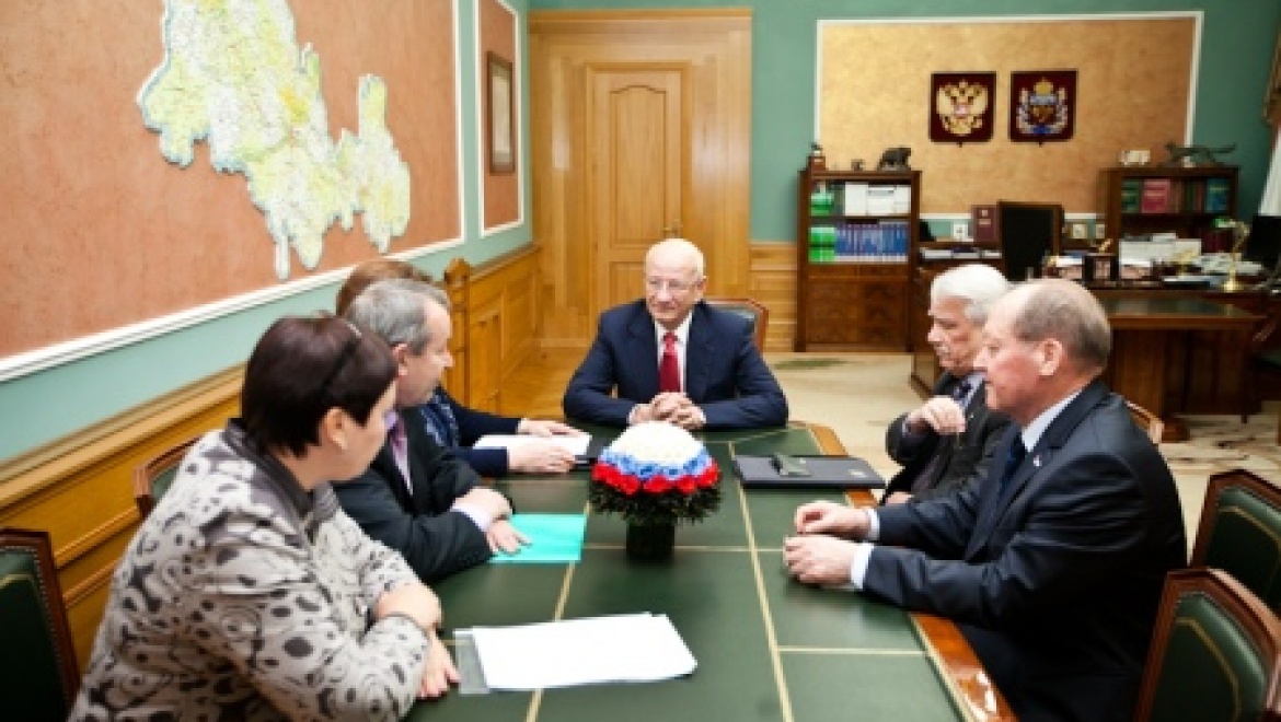 Губернатор Юрий Берг провел встречу с представителями «Народного фронта»