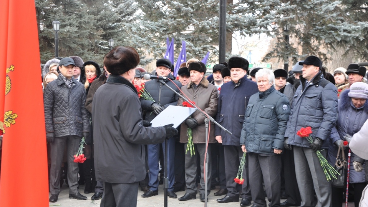 В Оренбурге отмечают День Героев Отечества