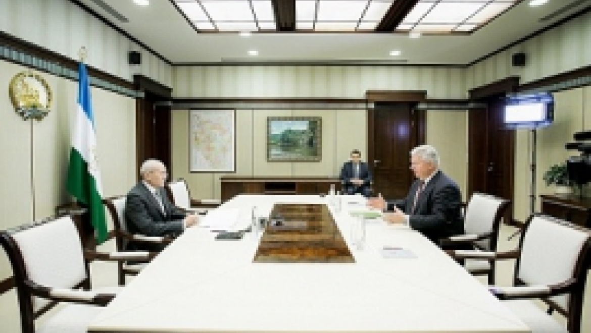 Рустэм Хамитов встретился с председателем Федерации независимых профсоюзов России Михаилом Шмаковым