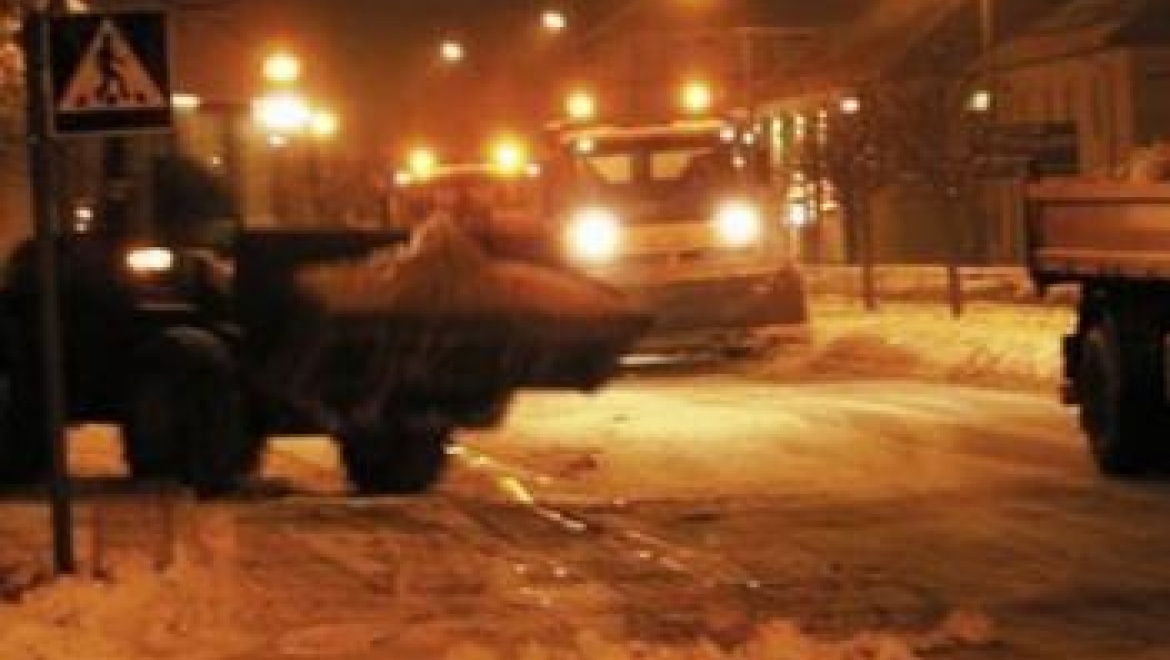 За минувшие сутки с улиц Казани было вывезено более 3,4 тыс.тонн снега и смета