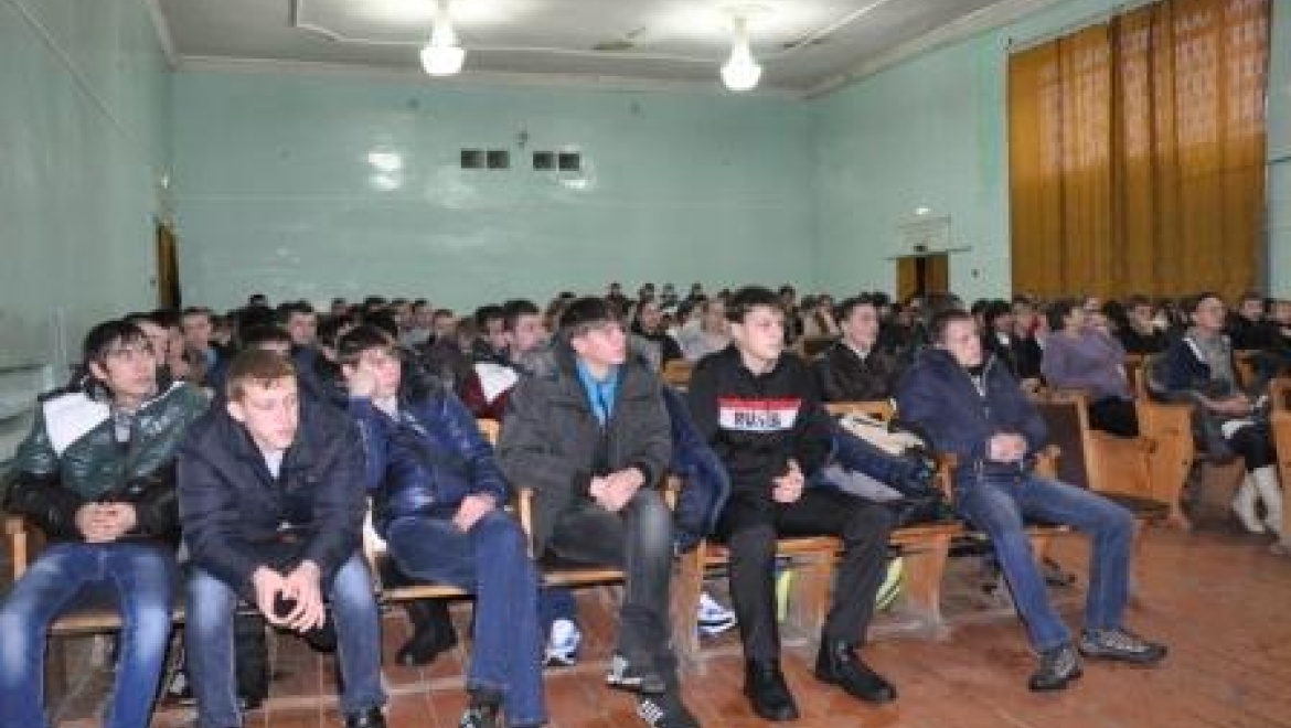 О семье, здоровье и ответственности под гитару