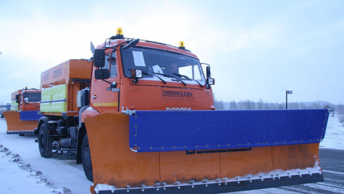 Сегодня на улицы Казани будут выведены 292 единицы снегоуборочной техники и 573 рабочих