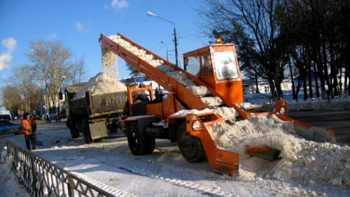 За сутки с улиц Казани вывезено свыше 10 тыс. тонн снега и смета