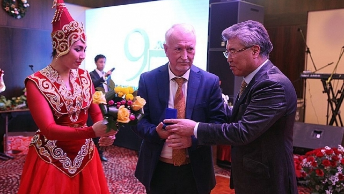 Министр культуры и спорта РК поздравил «Казахстанскую правду» с 95-летием