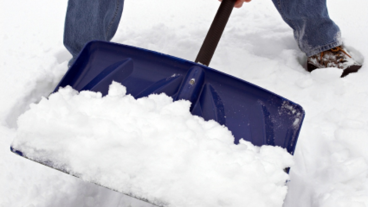 Казанцев приглашают на утреннюю зарядку с лопатой в руках