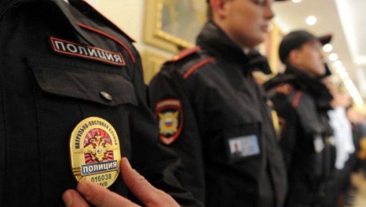 Денис Калинкин вручил муниципальные награды полицейским Казани