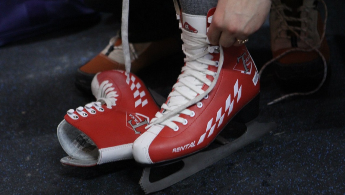 25 января казанские студенты смогут бесплатно покататься на коньках в парке «Черное озеро»