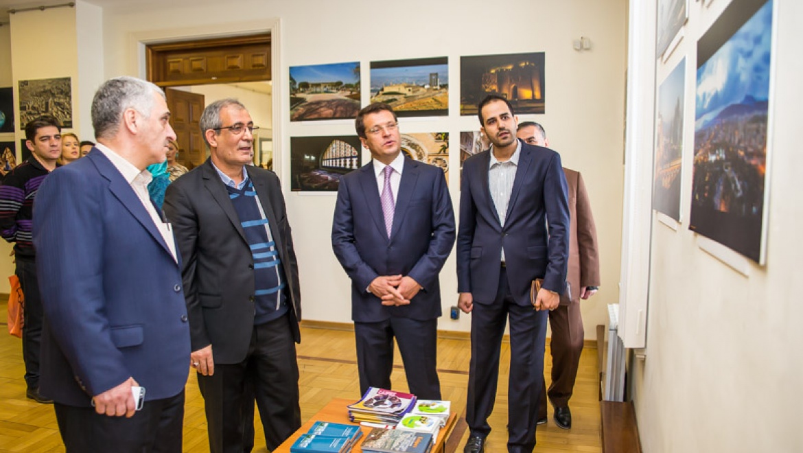 В Казани открылась выставка, посвященная культуре иранского города Тебриз