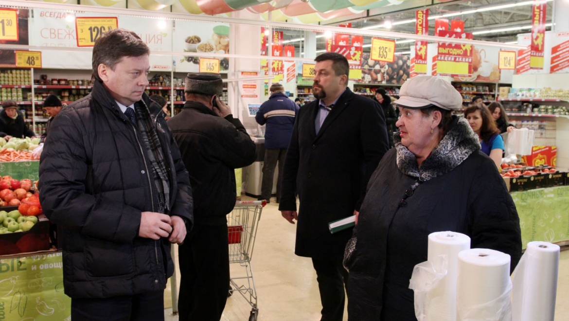 Глава Администрации Олег Фурсов провел инспекцию самарских магазинов
