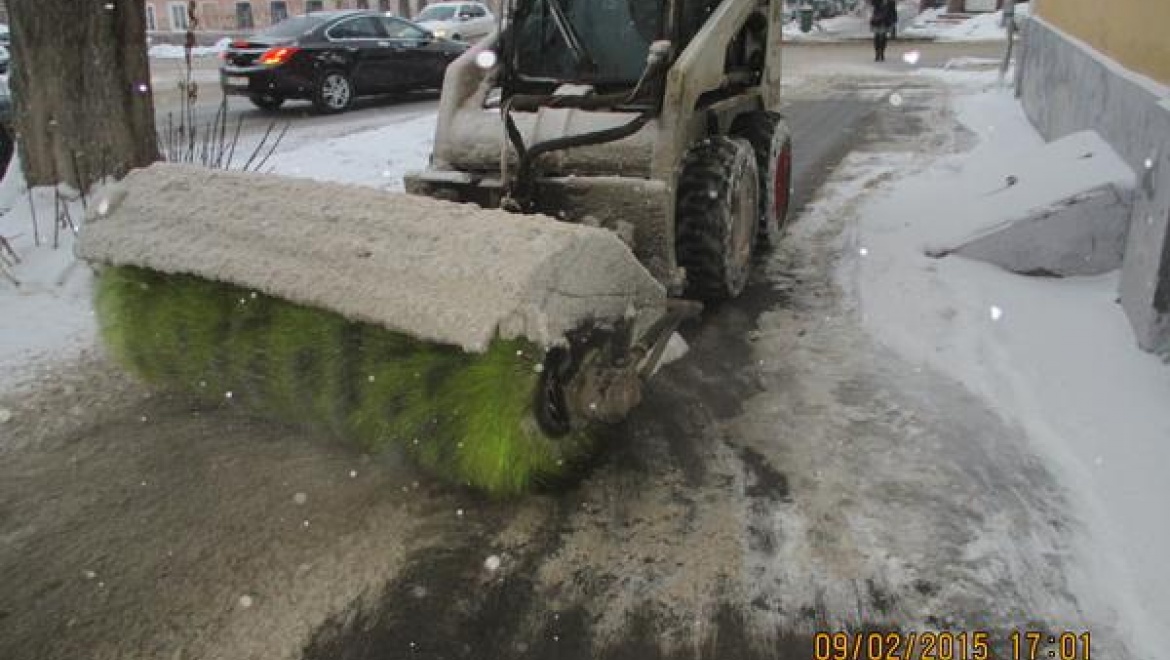 Работа по уборке города от снега ведется в круглосуточном режиме