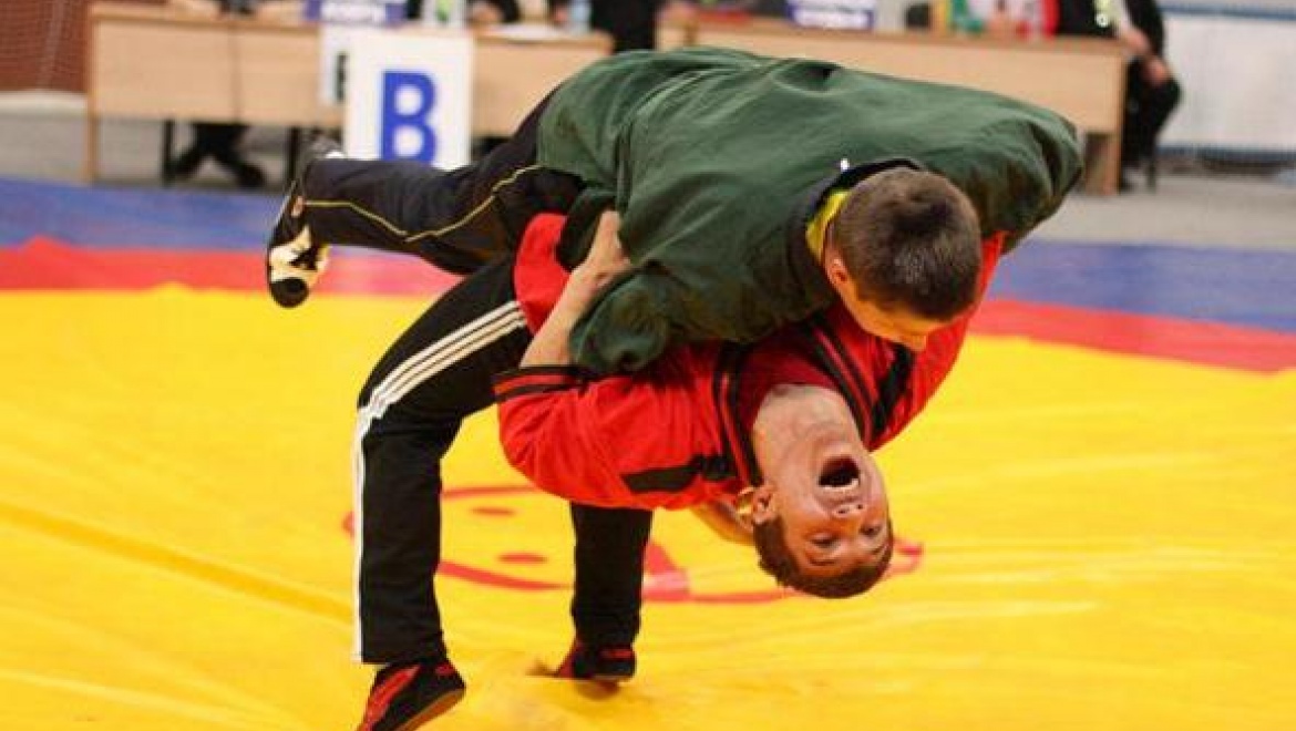 Завтра в пригороде Казани стартуют республиканские соревнования по борьбе куреш