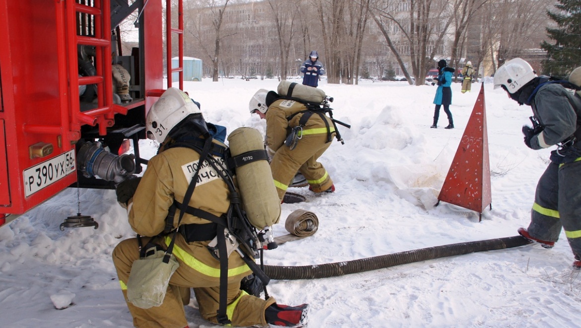 На территории Сакмарской ТЭЦ прошли масштабные пожарно-тактические  учения