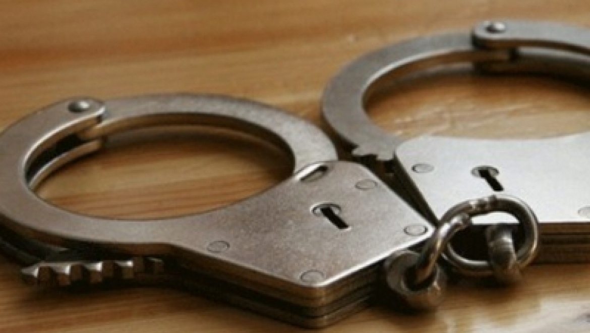 Казанские полицейские по «горячим следам» задержали уличных грабителей