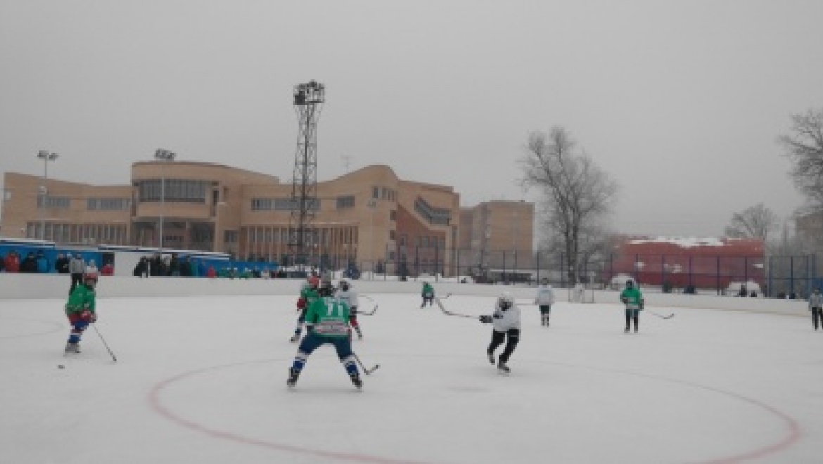 Команды столицы губернии побеждают в областном турнире «Золотая шайба»