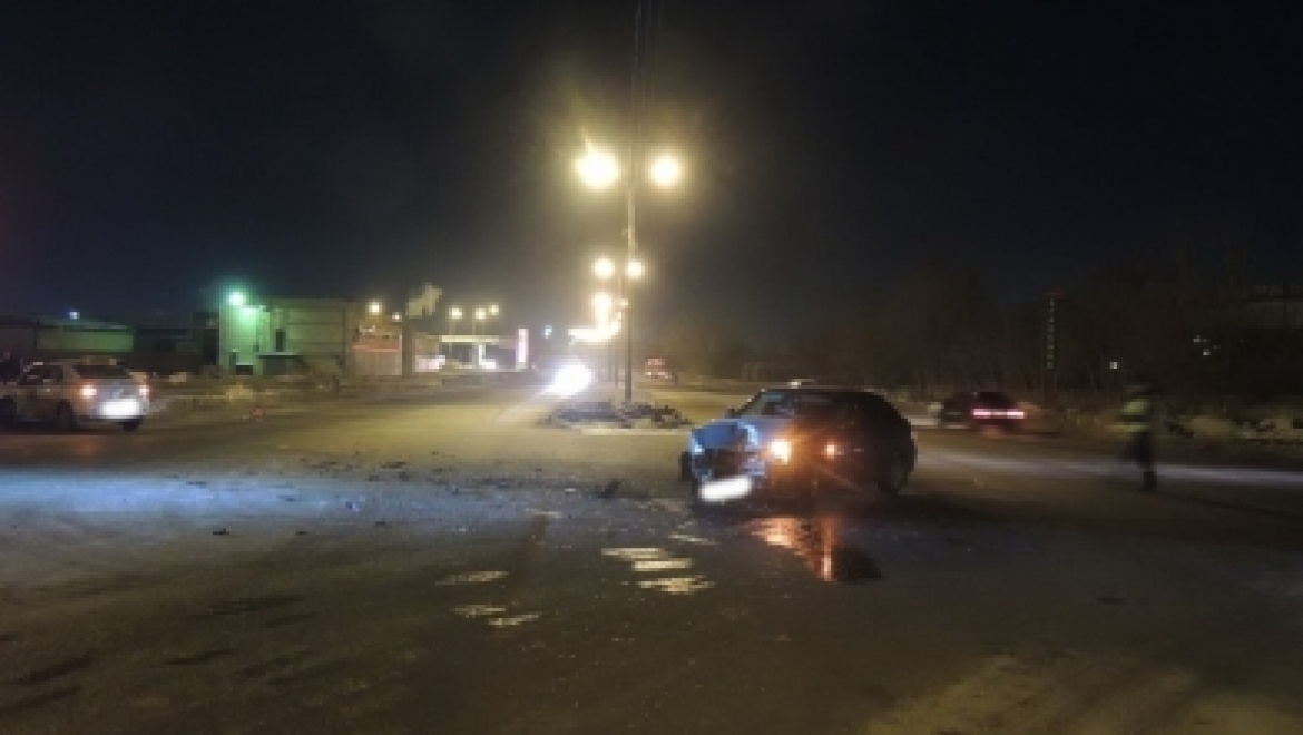 ДТП на ул. Терешковой: «Рено-Логан» не уступил дорогу автомобилю «Лада - Приора»