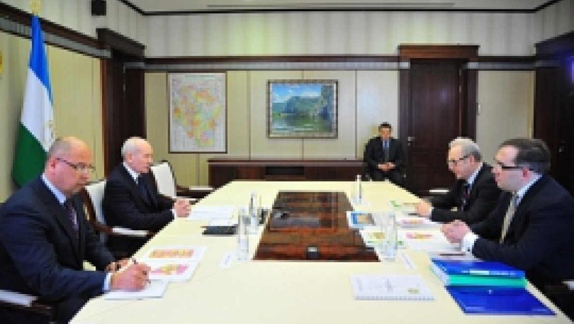 Рустэм Хамитов встретился с руководителем рабочей группы по профилактике суицидов при Правительстве России Борисом Положим