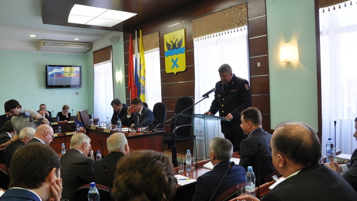 Полиция отчиталась перед Горсоветом
