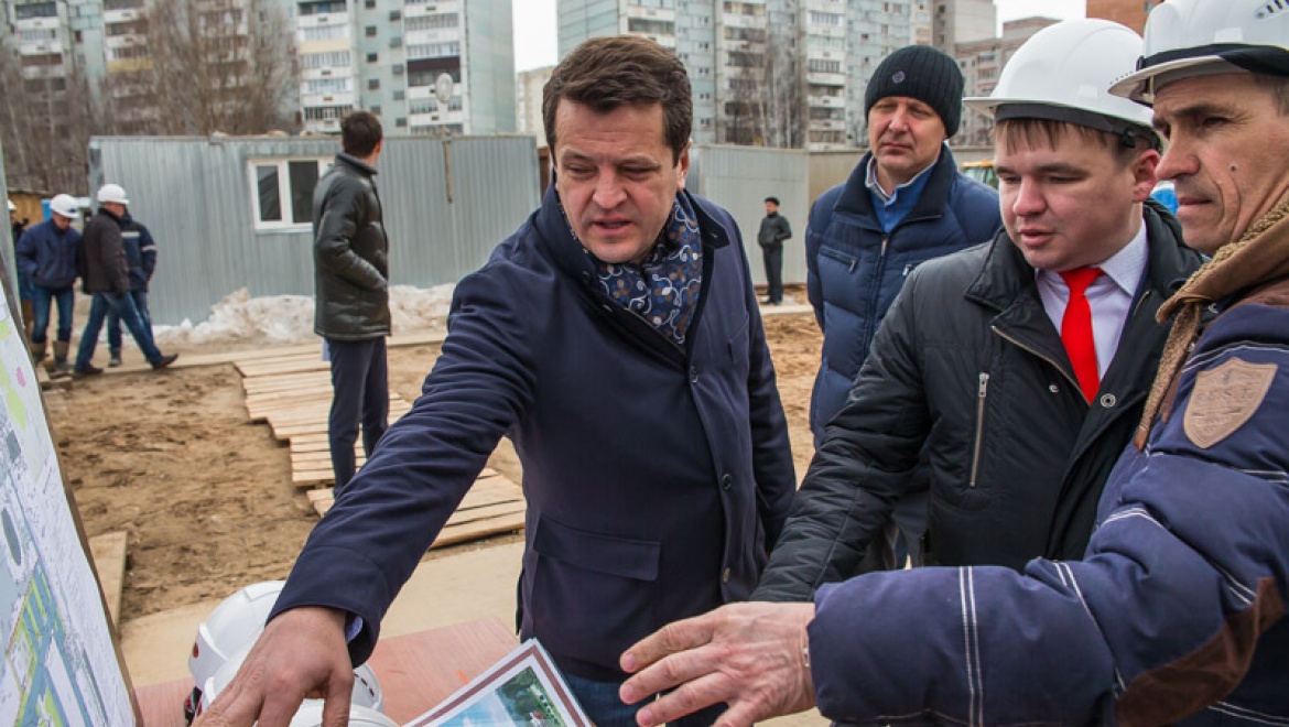 И.Метшин: «Раз краны работают, значит, жизнь в Казани кипит»