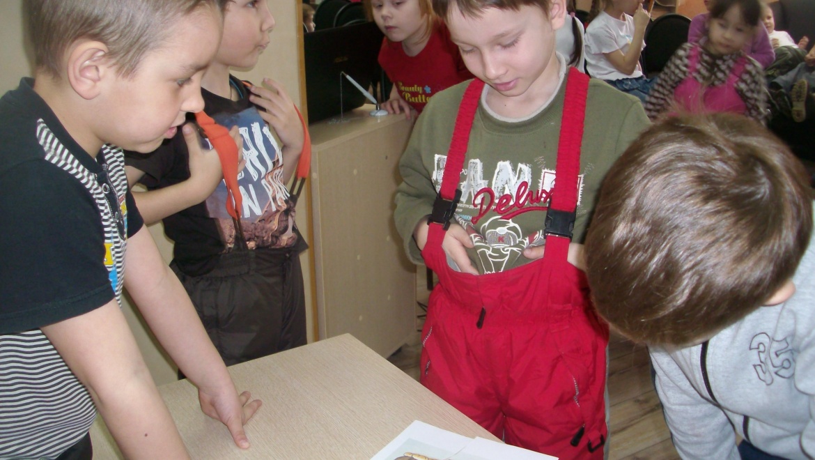 Библиотека собрала 200 сельских ребятишек на Неделю детской книги