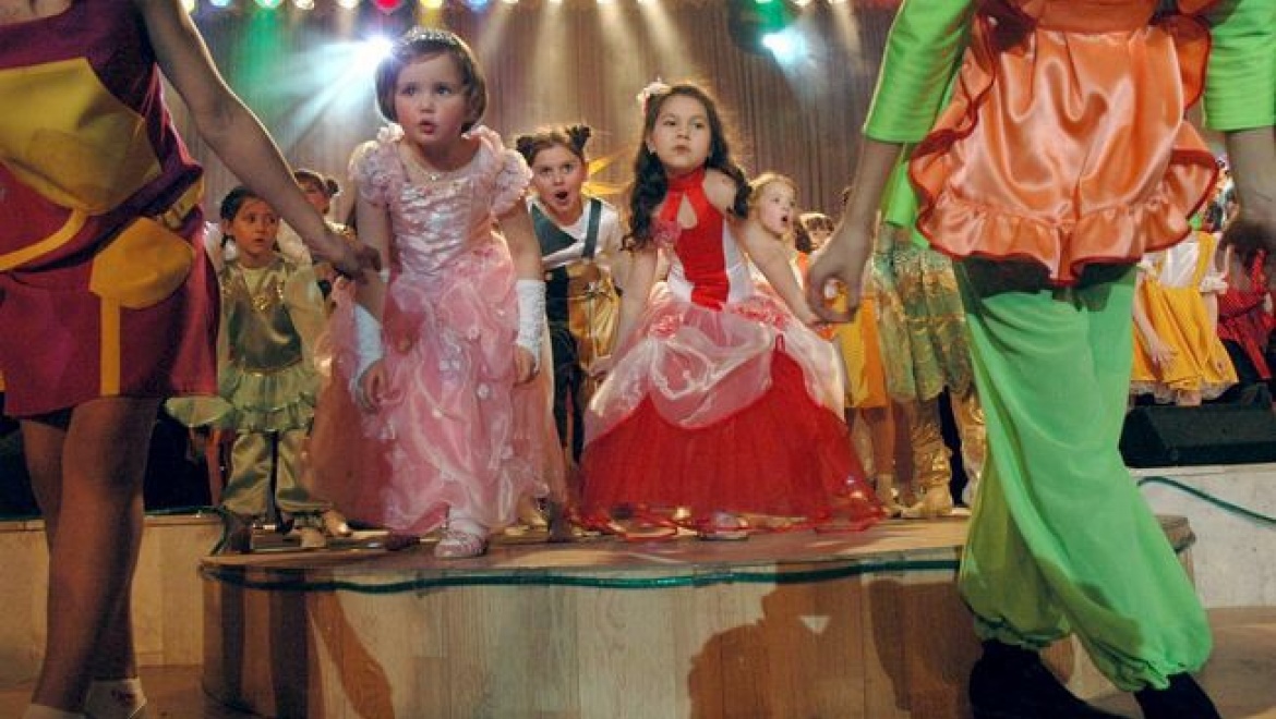 В Казани проходит гала-концерт фестиваля «Сэлэтле бэлэкэч»