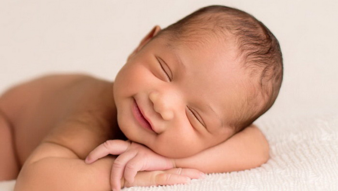 За неделю в отделах ЗАГС Казани зарегистрировано рождение 428 младенцев