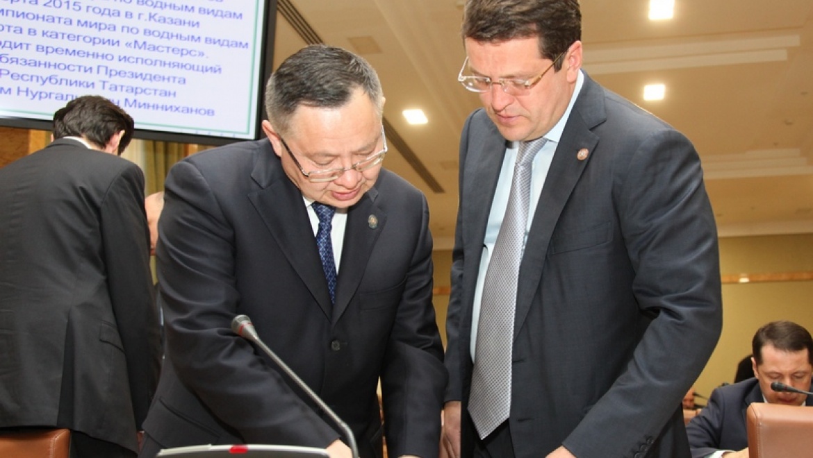 Рустам Минниханов провел совещание по подготовке ЧМ-2015