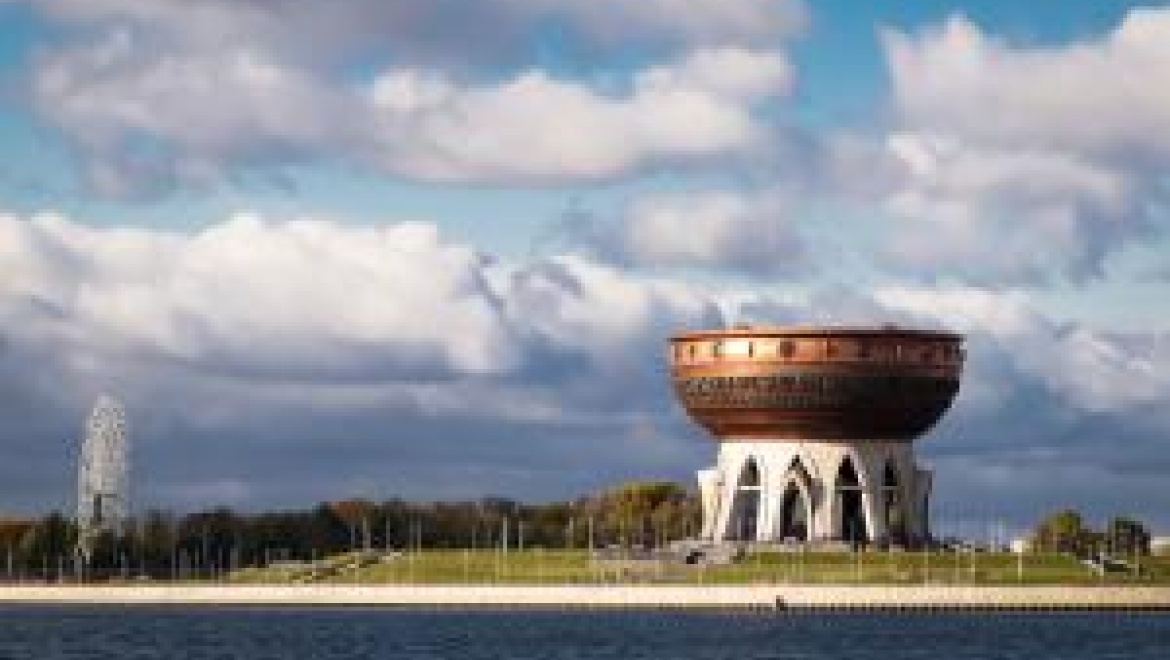 В Центре семьи «Казан» открылась выставка рисунков «Война глазами детей»