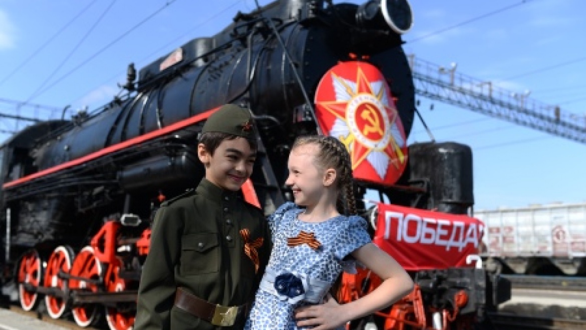 Праздничный ретро-поезд отправился со станции Оренбург