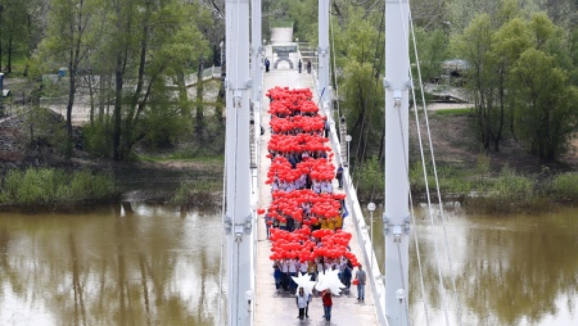 Около 5 тысяч человек приняли участие в танцевальном празднике под открытым небом «Вальс Победы»
