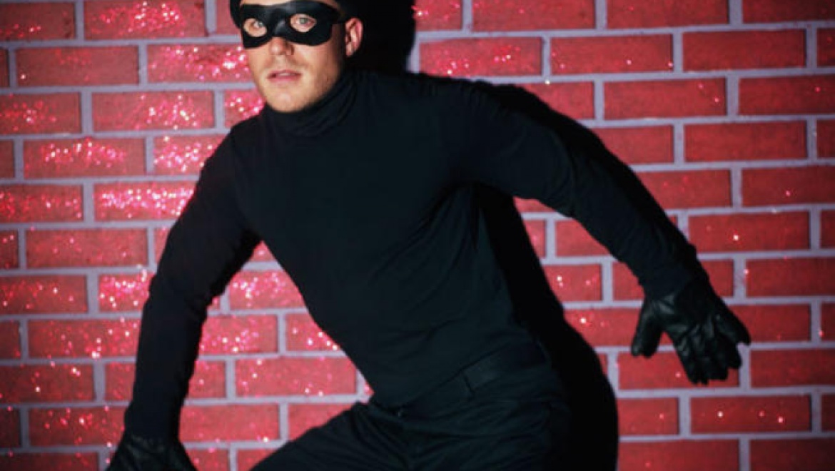 Сотрудники казанской полиции задержали подозреваемого в грабеже бытовой химии