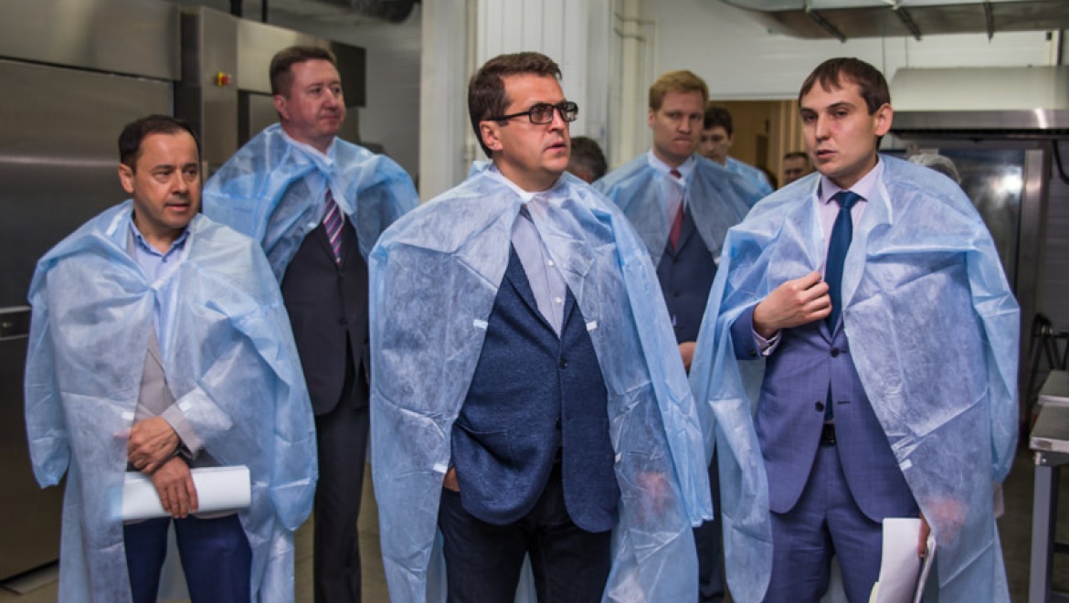 Ильсур Метшин высоко оценил готовность комбината питания к чемпионату ФИНА