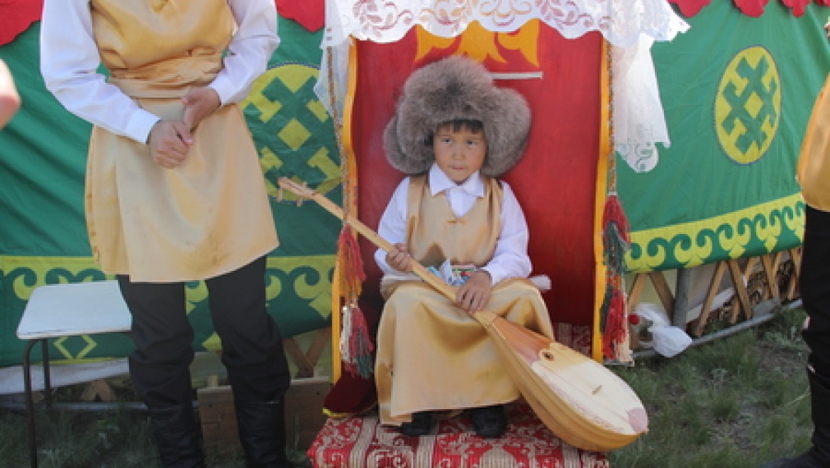 Областной праздник казахской культуры «Наурыз-2015» собрал около 2 тысяч друзей