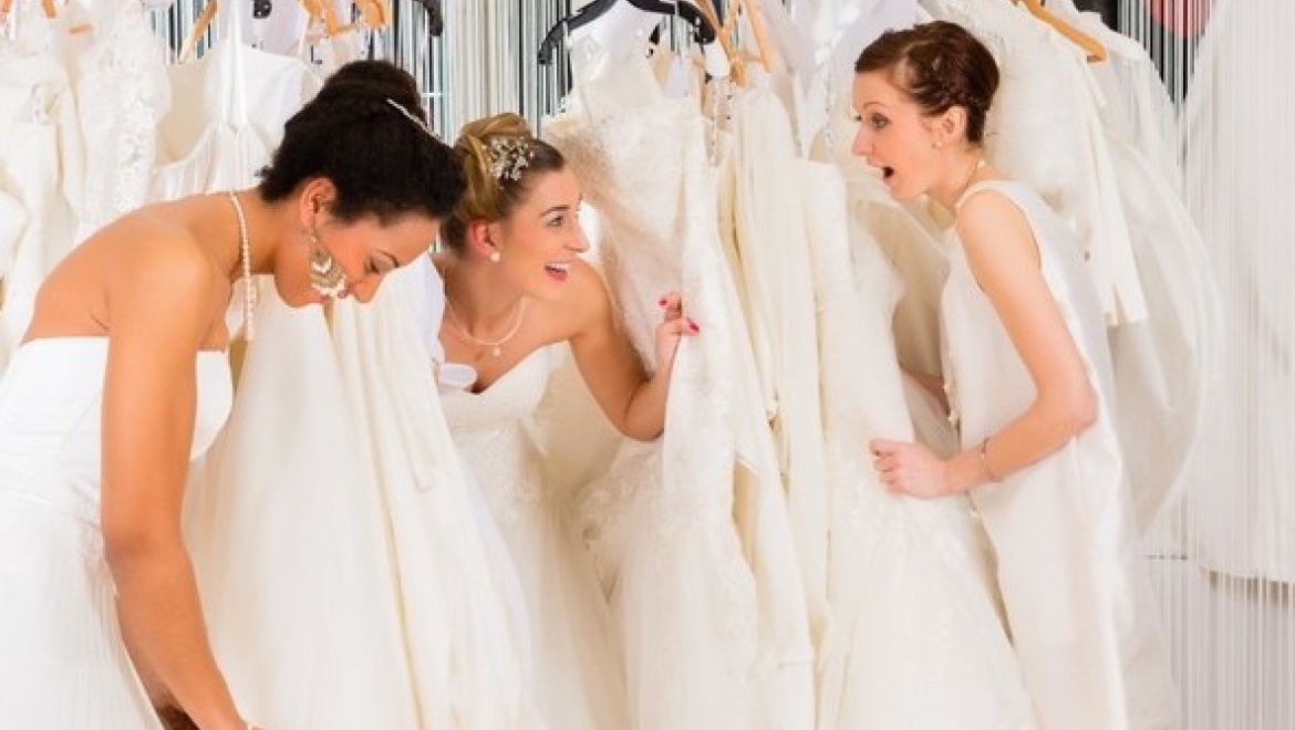 Молодожены Казани смогут помочь невестам сыграть свадьбу их мечты