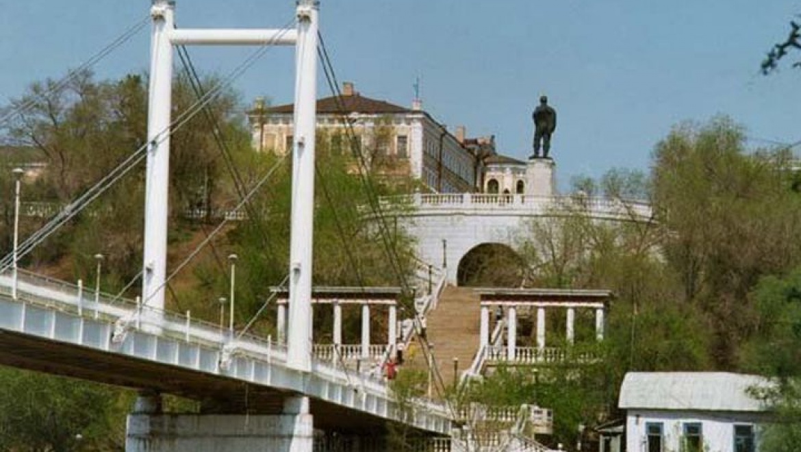Полицейские не одобрили прыжок с моста