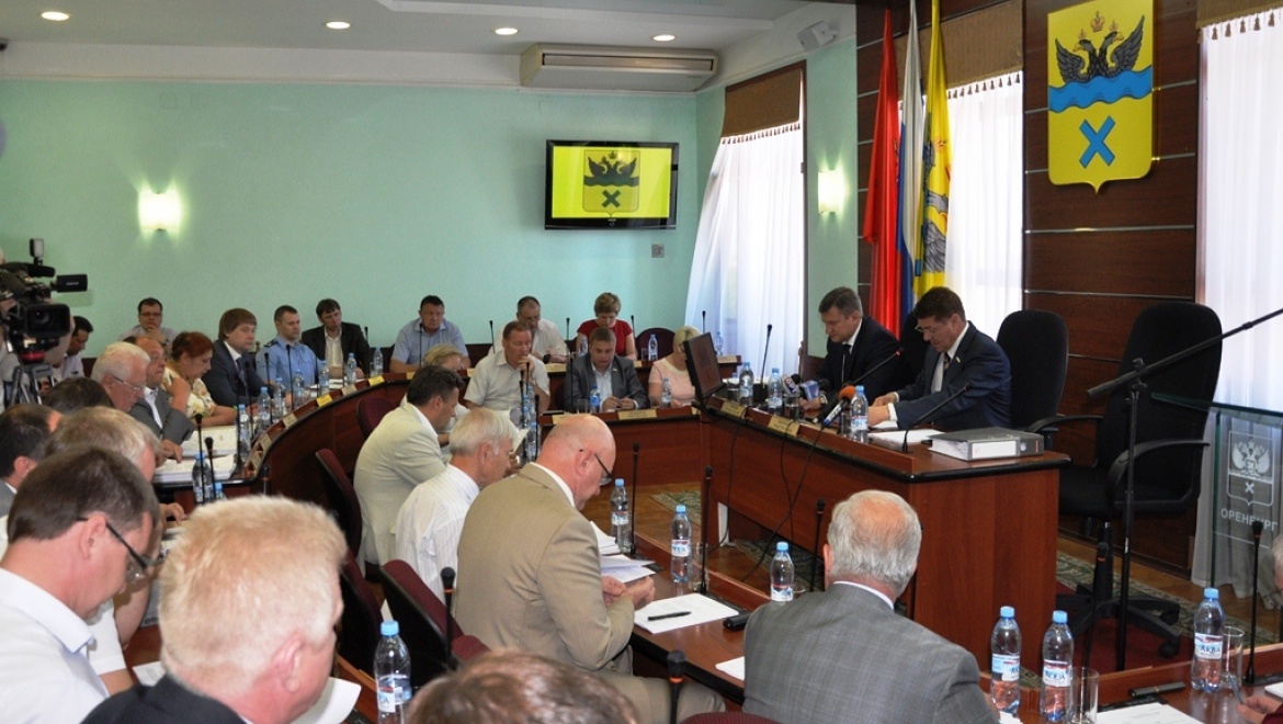 Андрей Шевченко: "Внесенные уточнения в городской бюджет позволят закупить новые автобусы"