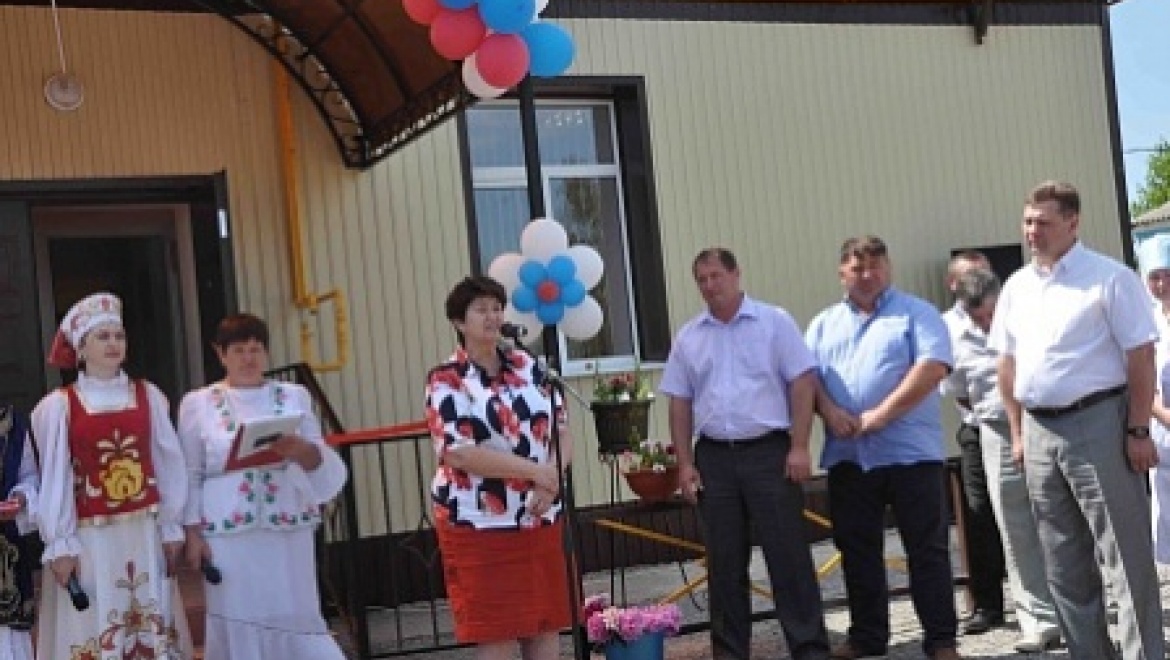 Жители села Красная Горка Асекеевского района отметили новоселье врачебной амбулатории