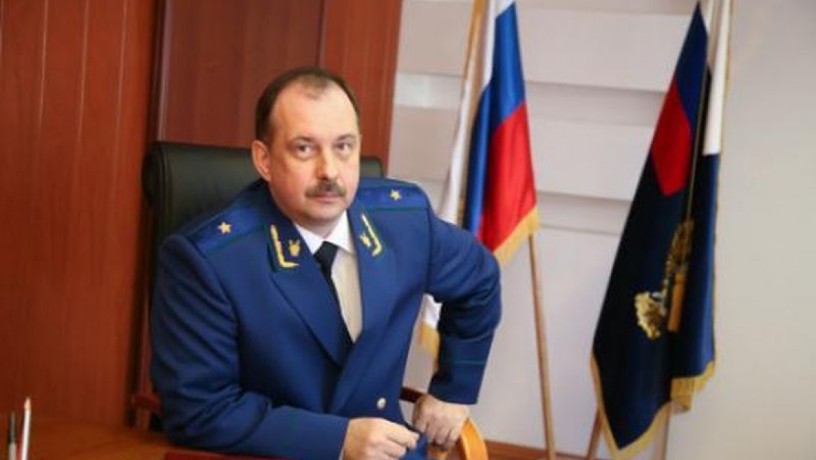 Сергей Берижицкий вручил потенциальным неплательщикам заработной платы предостережения 