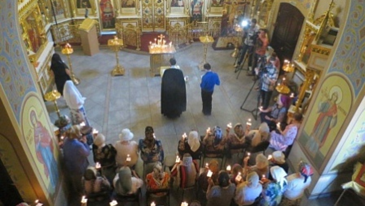 «Солдатские вдовы» приняли участие в панихиде памяти погибших и умерших участников ВОВ