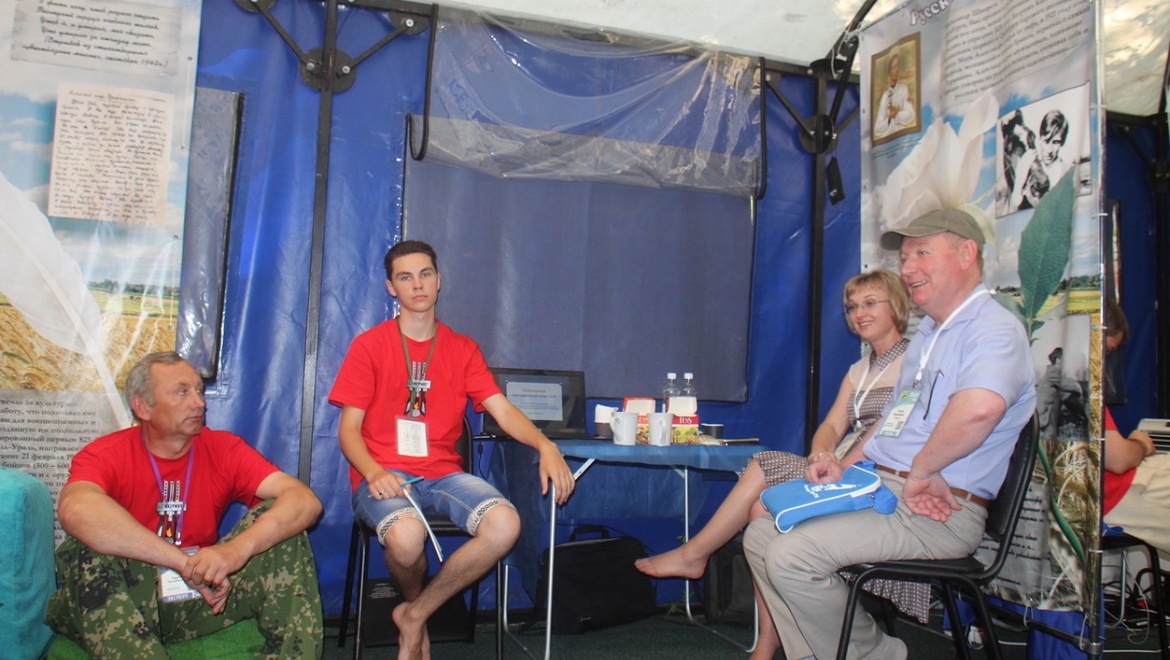 Оренбургская делегация на «iВолге» встретилась с ректорами ведущих вузов округа