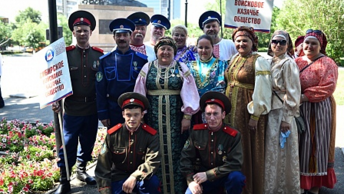 Казаки провели торжественный митинг