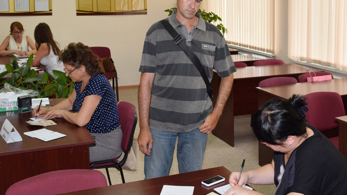 В казанской гимназии №27 открыт пункт для переоформления прописки жителей ул.Назарбаева