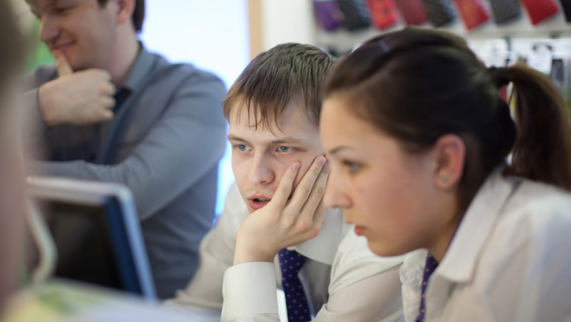 Число вакансий на рынке труда области продолжает расти