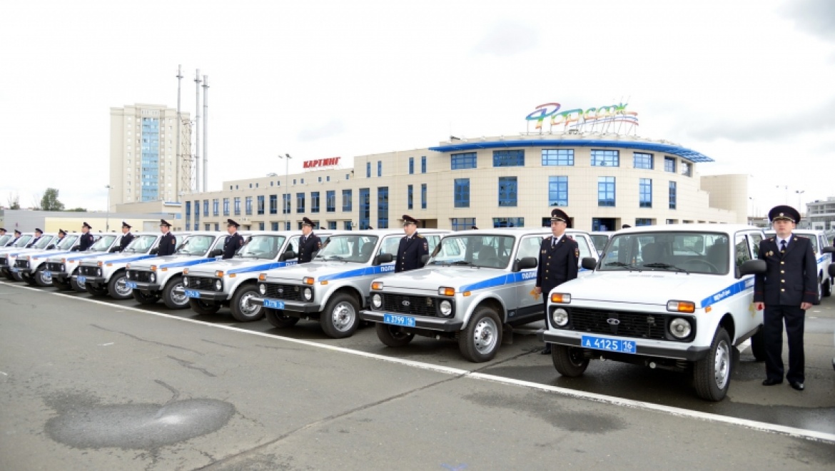 Полицейский автопарк Татарстана пополнился новыми служебными автомобилями «Нива»