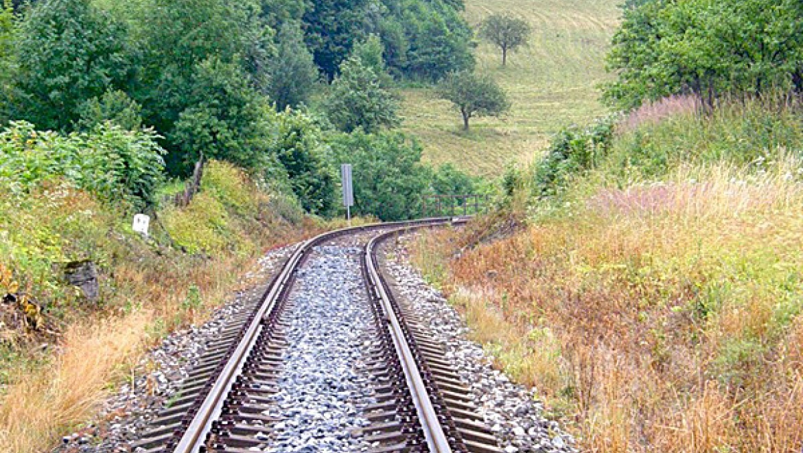 81-летняя пенсионерка упала на рельсы