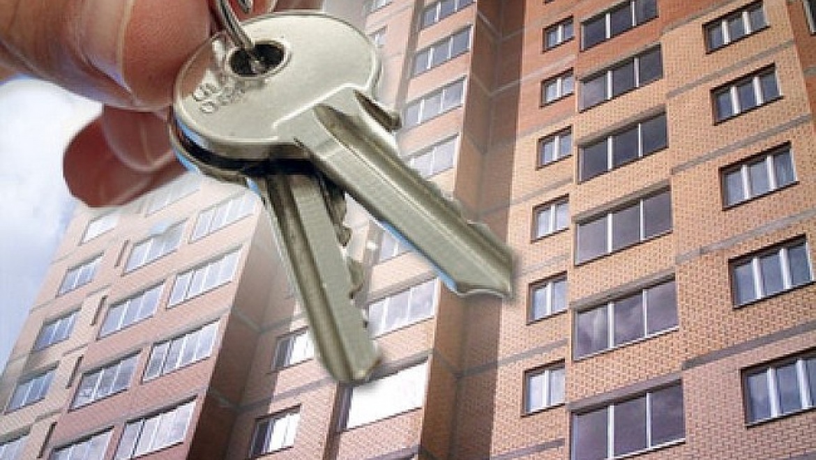 Многодетная оренбургская семья переезжает в свою квартиру